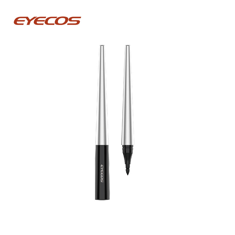 Metal Parlatıcı Eyeliner'a batırın